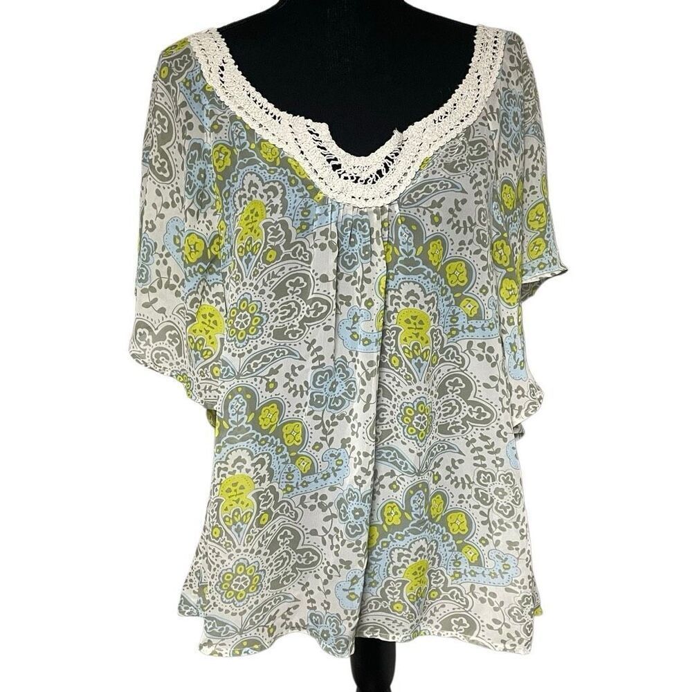 GAP Wide Crochet Neckline Butterfly Short Sleeve Paisley Top
